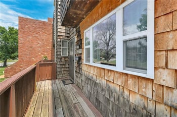 3311 Bridge Manor Dr, Kansas City, MO 64137