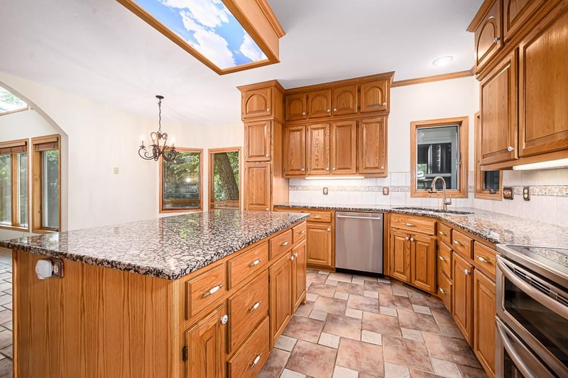 12901 Mcintyre Rd, Leavenworth, KS 66048