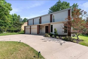 9803 Colony Pl, Kansas City, MO 64131