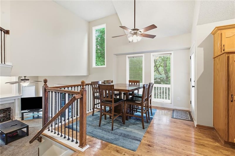 8707 Mcdonald Ave, Kansas City, MO 64153