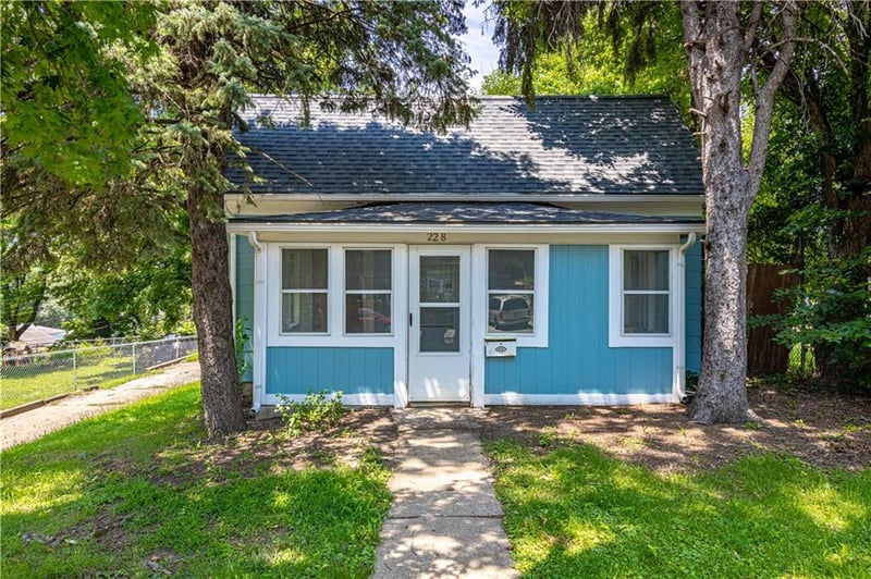 228 24th St, Kansas City, KS 66102