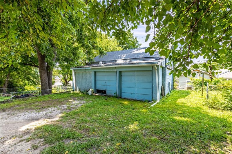 228 24th St, Kansas City, KS 66102