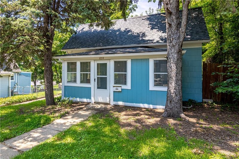 228 24th St, Kansas City, KS 66102