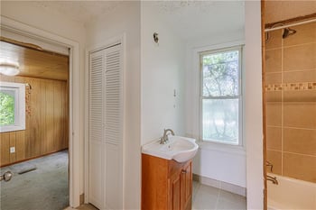 228 N 24th St, Kansas City, KS 66102