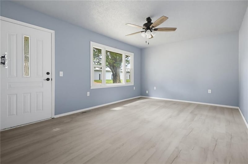 2700 Meadowlark Ln, Trenton, MO 64683