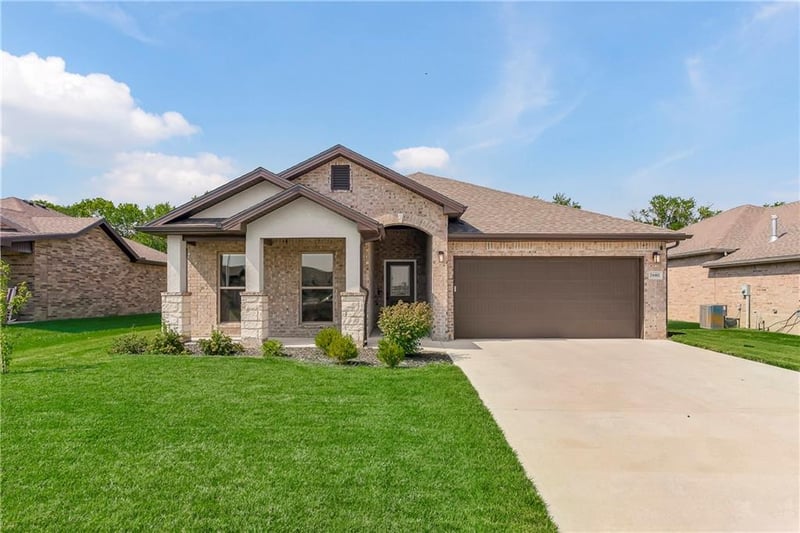 24402 75th Ter, Shawnee, KS 66227