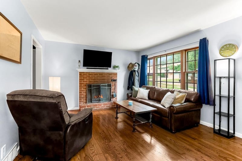 8513 Arlington Ave, Raytown, MO 64133