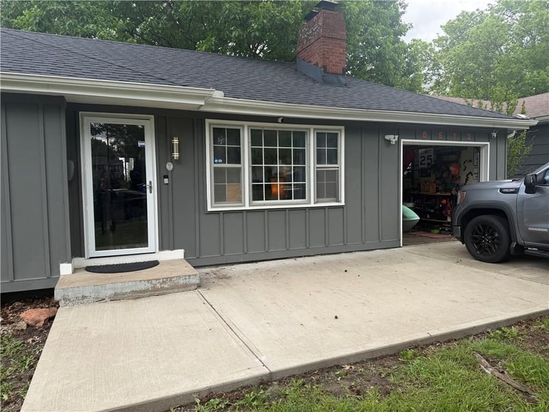 8513 Arlington Ave, Raytown, MO 64133