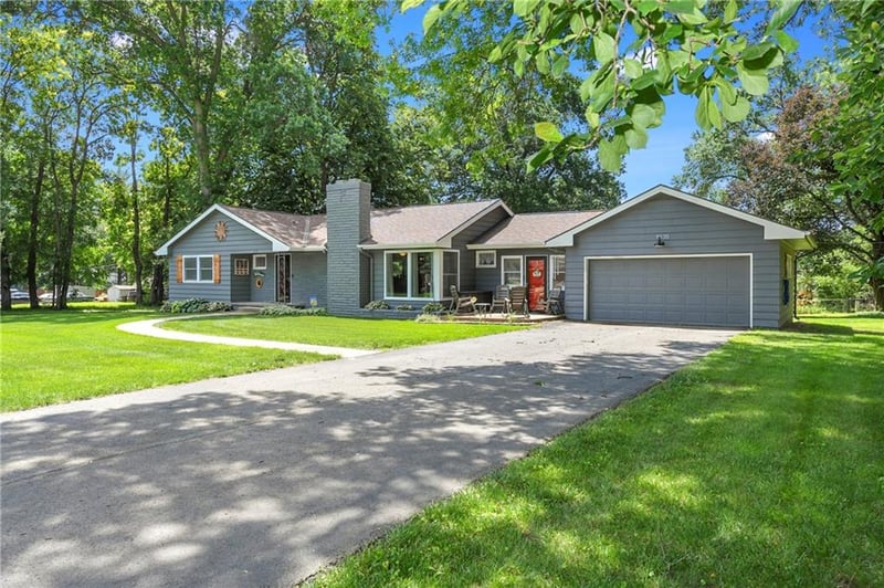 1035 Vilas St, Leavenworth, KS 66048