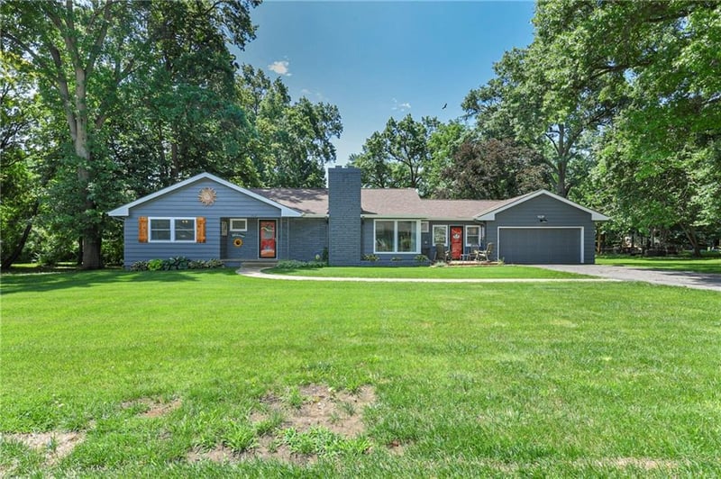 1035 Vilas St, Leavenworth, KS 66048