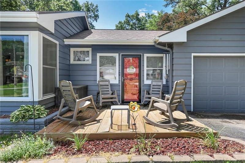 1035 Vilas St, Leavenworth, KS 66048