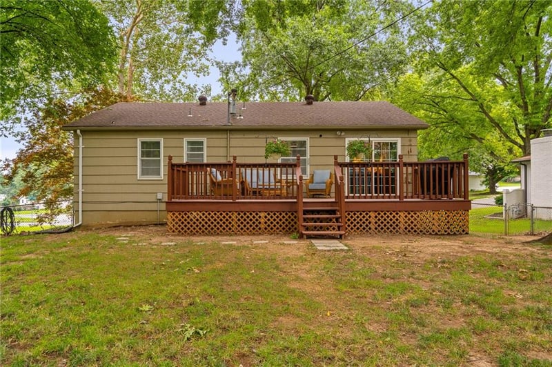 9800 89th Ter, Overland Park, KS 66212