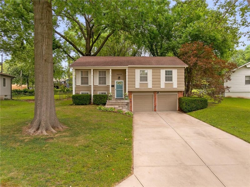 9800 89th Ter, Overland Park, KS 66212