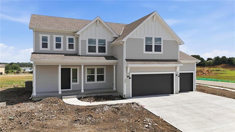 350 Amara Dr, Blue Springs, MO 64064