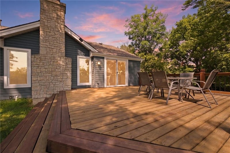 1101 96th Ter, Kansas City, MO 64155