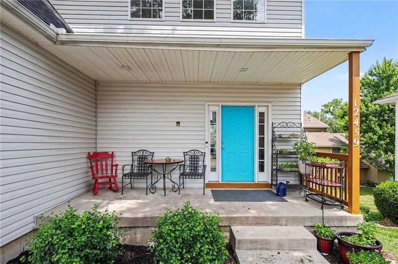 12459 Charlotte St, Kansas City, MO 64146
