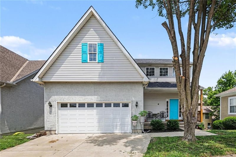 12459 Charlotte St, Kansas City, MO 64146