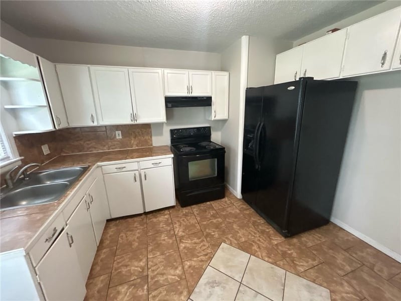 8855 59th St, Kansas City, MO 64133