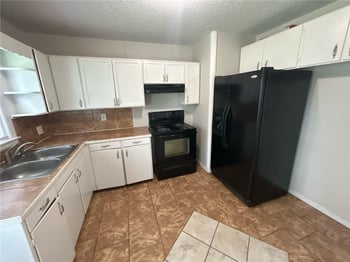 8855 E 59th St, Kansas City, MO 64133