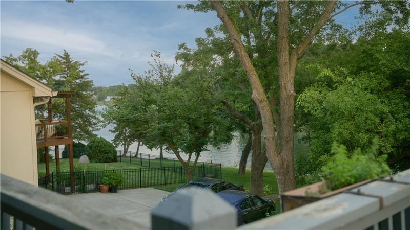 213 Aspen St, Lee's Summit, MO 64064