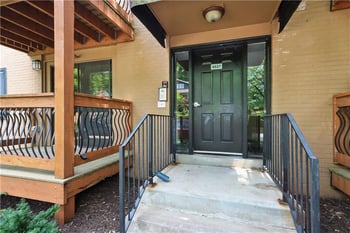 4537 Holly St #205, Kansas City, MO 64111