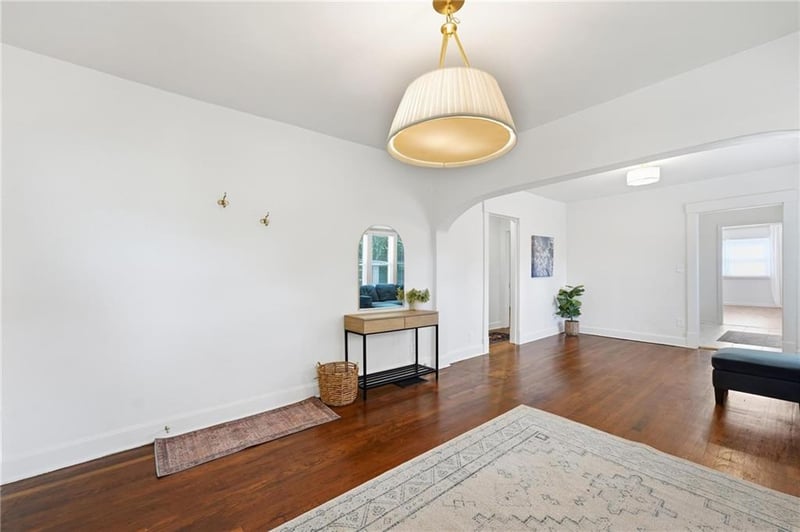 111 S Huttig Ave, Independence, MO 64053