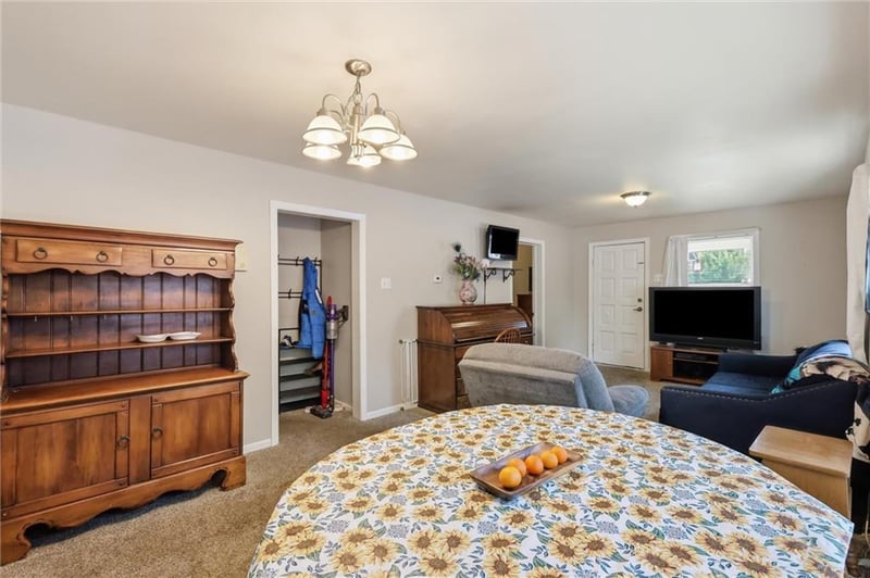 2008 Key Ln, Kansas City, KS 66106