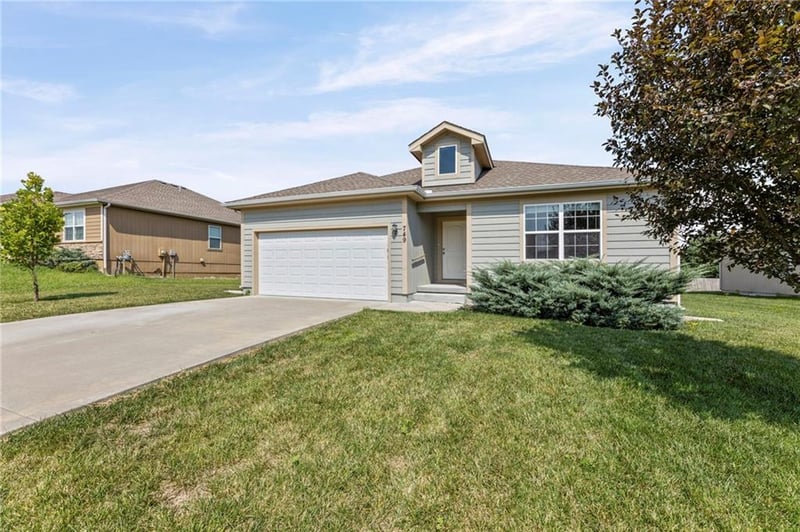 749 Cypress St, Gardner, KS 66030
