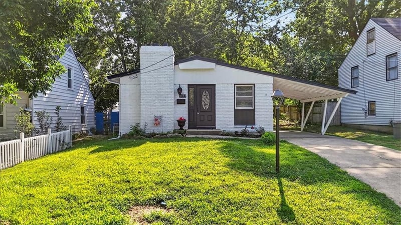 1217 S Osage St, Independence, MO 64055