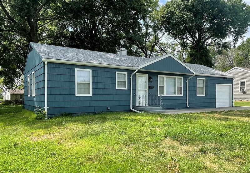 5910 Kentucky Ave, Raytown, MO 64133