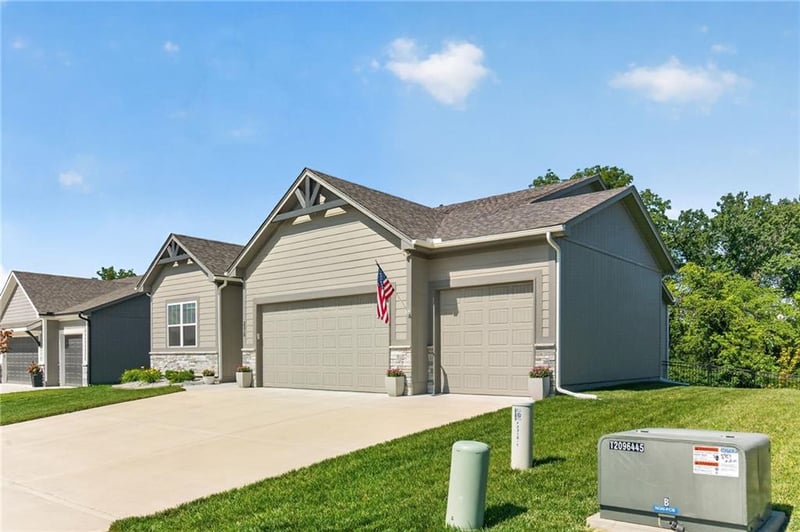 2310 Rymeg Dr, Grain Valley, MO 64029