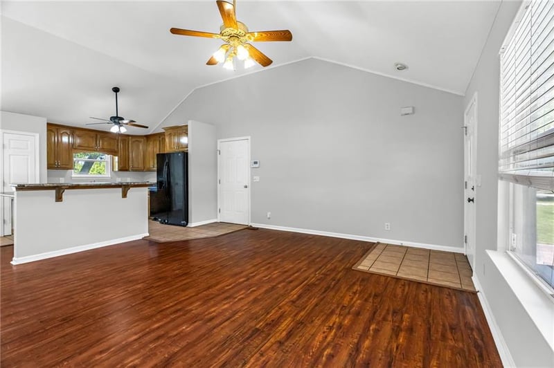 5702 Highland Ave, Kansas City, MO 64118