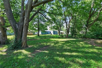11407 Richmond Ave, Kansas City, MO 64134