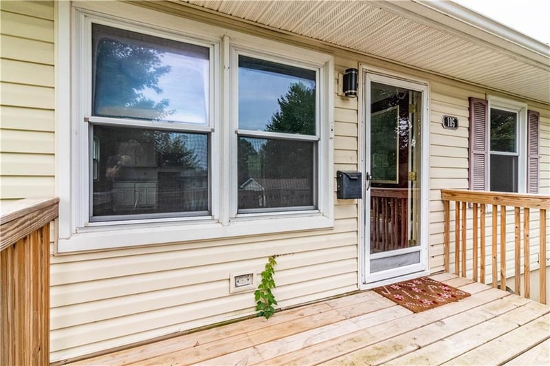105 Hardy St, Knob Noster, MO 65336