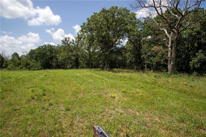 811 600th Rd, Knob Noster, MO 65336
