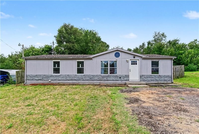 602 Ratz St, Valley Falls, KS 66088