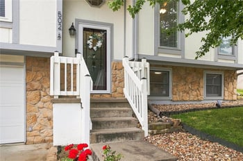 502 NW 72nd Ter, Kansas City, MO 64118