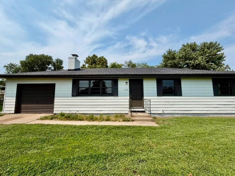 502 Jennifer Ln, Garden City, MO 64747