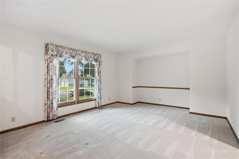 16120 141st St, Olathe, KS 66062