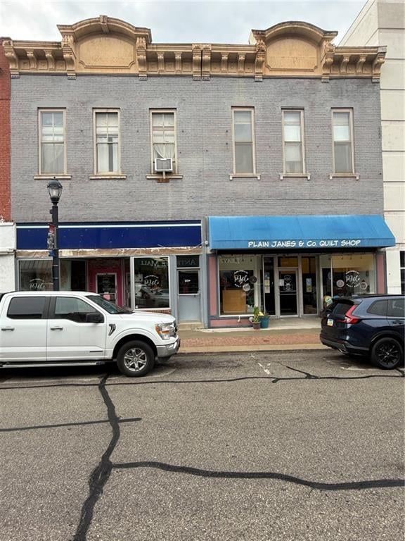504 Delaware St, Leavenworth, KS 66048