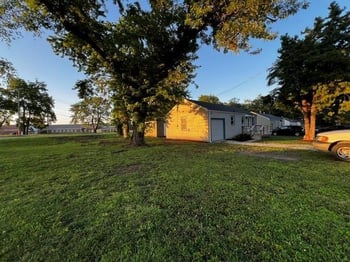 7800 E 86th St, Kansas City, MO 64138
