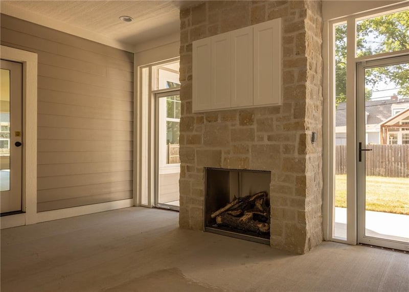 4810 69th Ter, Prairie Village, KS 66208