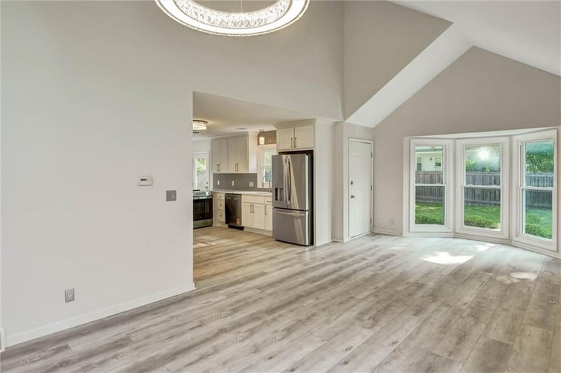 15105 Dearborn St, Overland Park, KS 66223