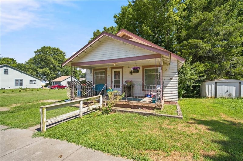 243 5th Ave, Garnett, KS 66032