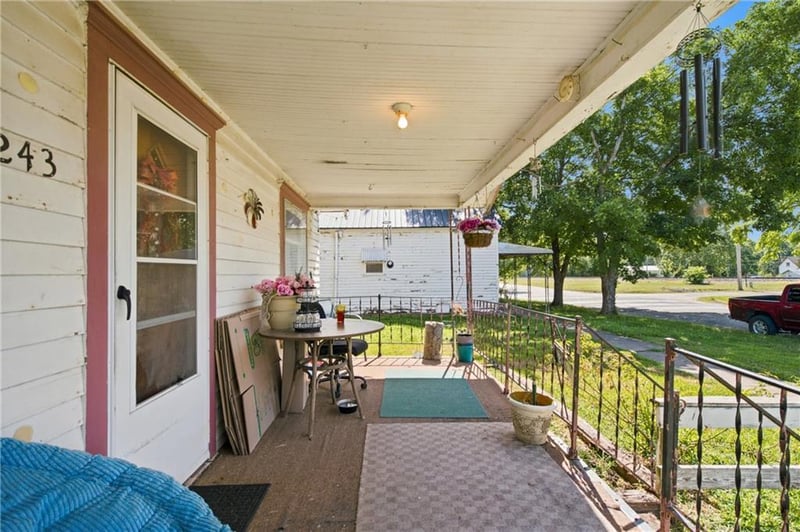 243 5th Ave, Garnett, KS 66032