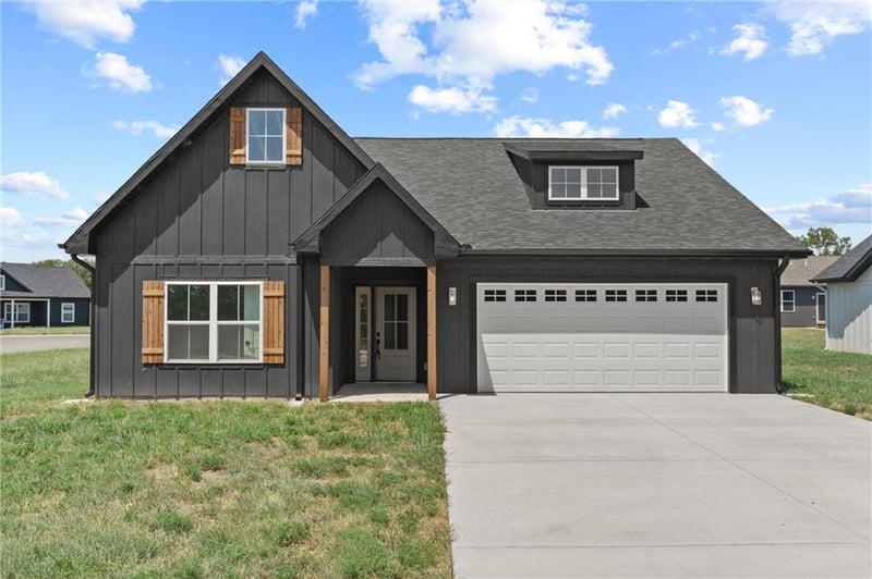 606 Catalpa St, Independence, KS 67301