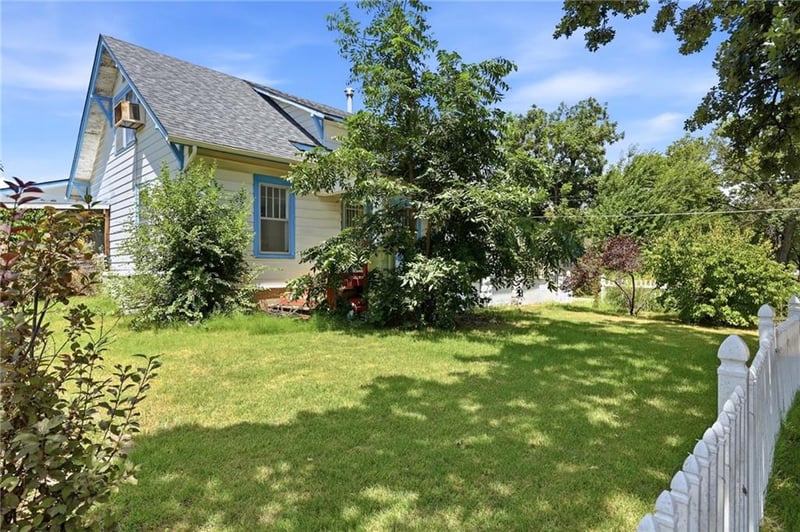 1102 National Ave, Fort Scott, KS 66701