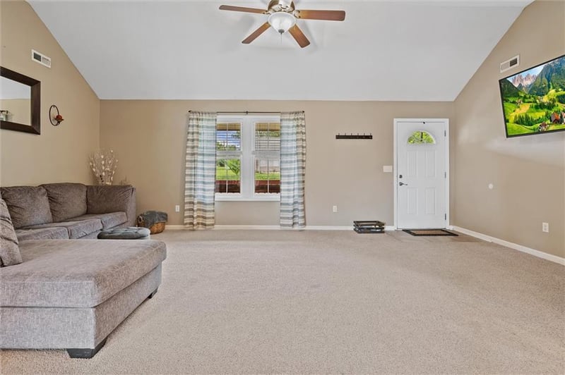 800 North Main St, Richmond, MO 64085