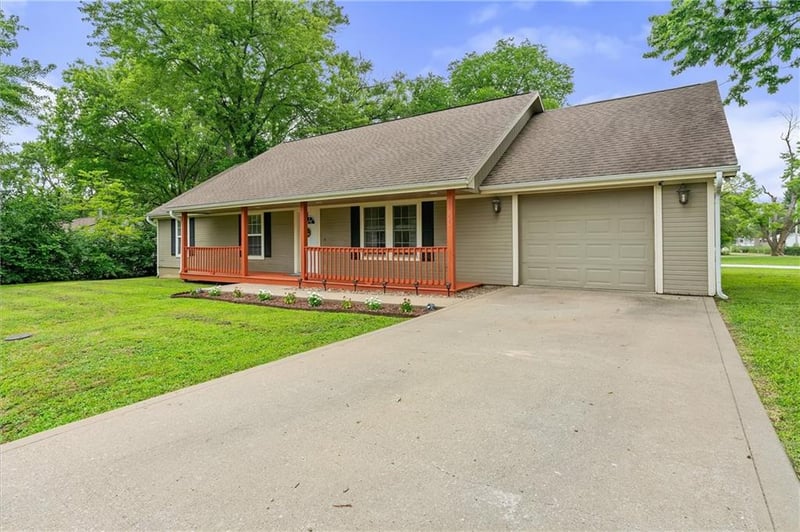 800 North Main St, Richmond, MO 64085