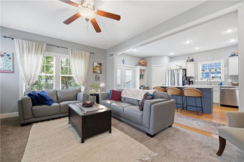 917 American Royal Way, Lee's Summit, MO 64081